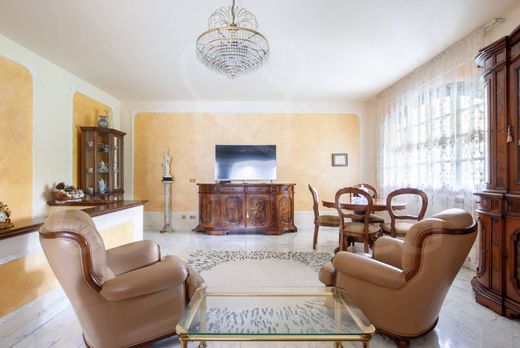 Luxury House for sale in Lucca, 850 000 €, Photo 7