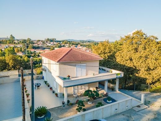 Maison de luxe à vendre à Penafiel, 470 000 €, Photo 1