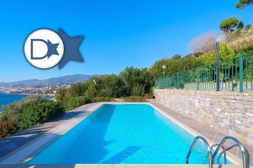 Maison de luxe à vendre à San Remo, 1 890 000 €, Photo 1