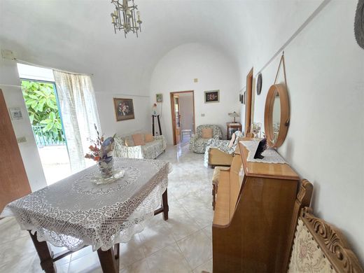 Maison de luxe à vendre à Monopoli, 650 000 €, Photo 2