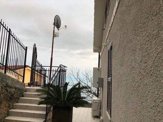 Maison de luxe à vendre à Ventimiglia, 800 000 €, Photo 5