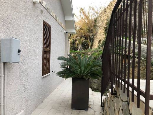 Maison de luxe à vendre à Ventimiglia, 800 000 €, Photo 6