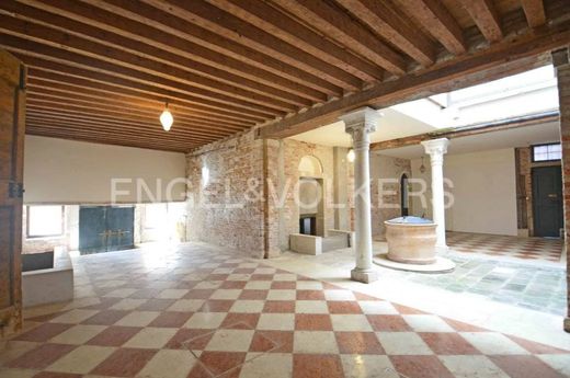 Luxury Apartment for sale in Venice, 480 000 €, Photo 2