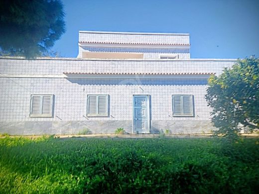 Luxury House for sale in Olhão, 450 000 €, Photo 1