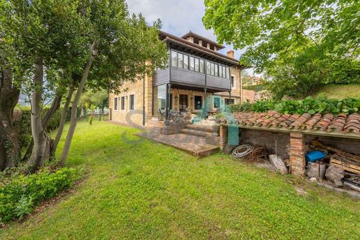 Maison de luxe à vendre à Oviedo, 1 300 000 €, Photo 2
