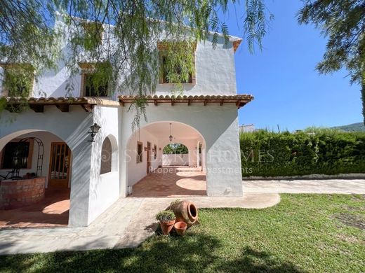 Maison de luxe à vendre à Orba, 690 000 €, Photo 4