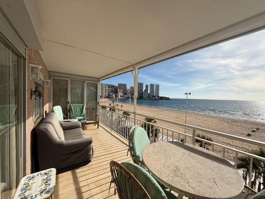 Luxury Apartment for sale in Benidorm, 445 000 €, Photo 1