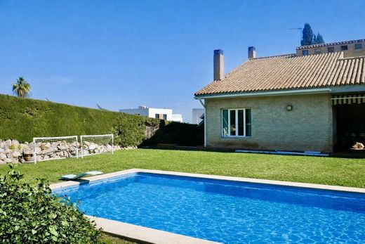 Maison de luxe à vendre à Tomares, 949 500 €, Photo 2