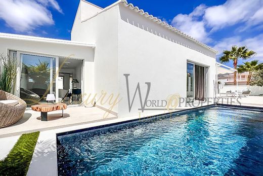 Maison de luxe à vendre à Adeje, 1 390 000 €, Photo 2