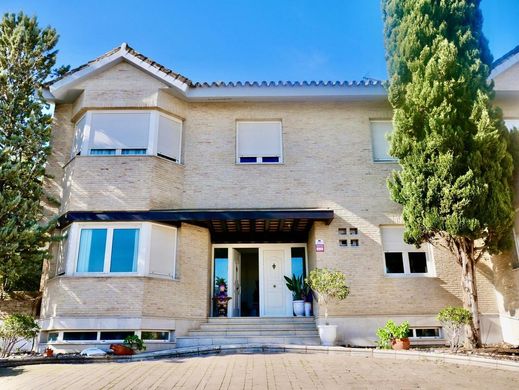 Maison de luxe à vendre à Tomares, 949 500 €, Photo 5