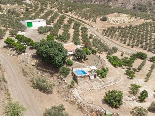 Luxury House for sale in Colmenar, 1 495 000 €, Photo 1