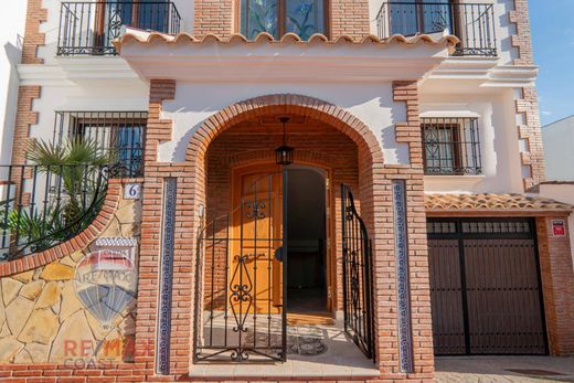 Luxury House for sale in Cártama, 489 000 €, Photo 2