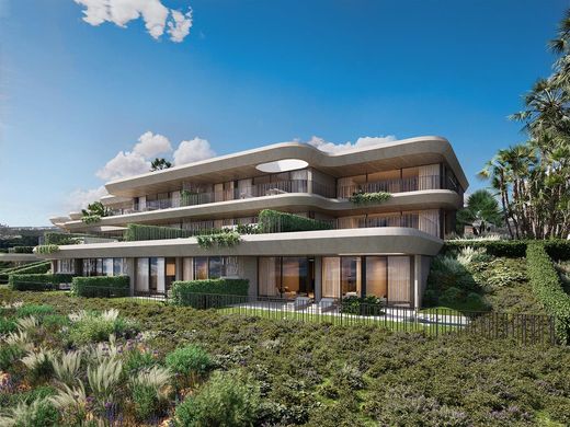 Luxury Apartment for sale in Casares, 870 000 €, Photo 2