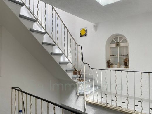 Maison de luxe à vendre à Maó, 598 000 €, Photo 2