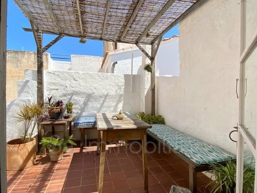 Maison de luxe à vendre à Maó, 598 000 €, Photo 3