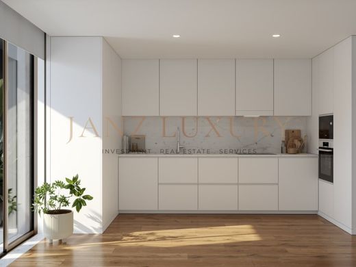 Maison de luxe à vendre à Vila Nova de Gaia, 804 000 €, Photo 3