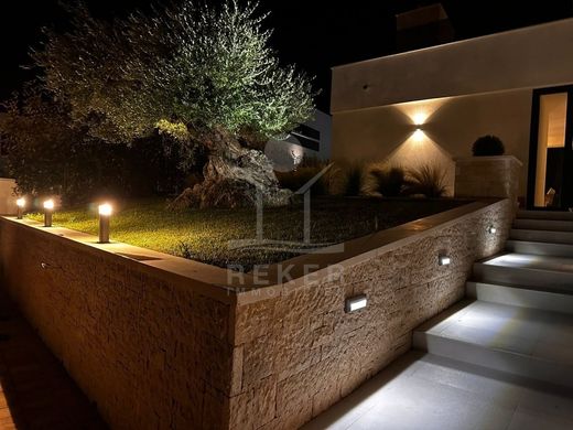 Maison de luxe à vendre à Porec, 1 650 000 €, Photo 5
