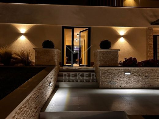 Maison de luxe à vendre à Porec, 1 650 000 €, Photo 7