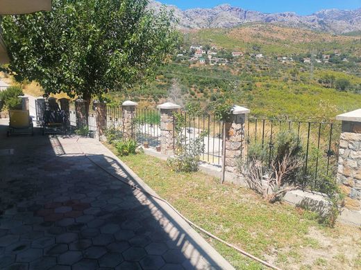 Maison de luxe à vendre à Split, 420 000 €, Photo 3