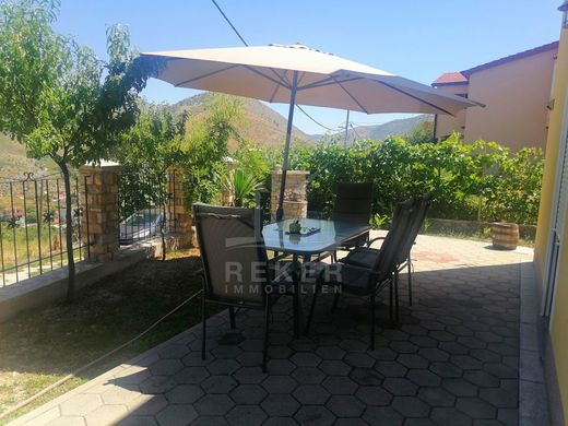 Maison de luxe à vendre à Split, 420 000 €, Photo 6