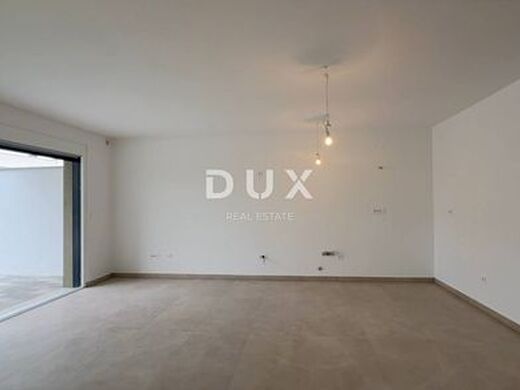 Appartement de luxe à vendre à Crikvenica, 624 000 €, Photo 6