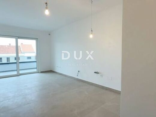 Appartement de luxe à vendre à Crikvenica, 624 000 €, Photo 7