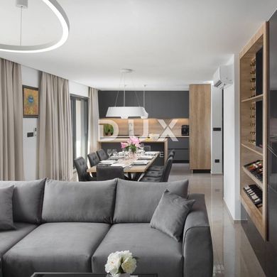 Maison de luxe à vendre à Labin, 899 000 €, Photo 2