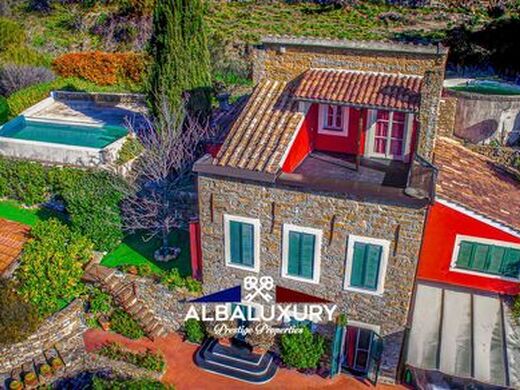 Maison de luxe à vendre à San Remo, 1 050 000 €, Photo 1