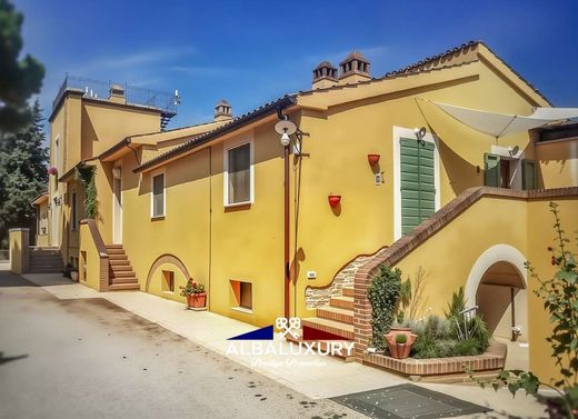 Maison de luxe à vendre à Loreto Aprutino, 3 500 000 €, Photo 3