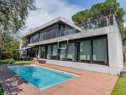 Luxury House for sale in Girona, 1 550 000 €, Photo 2
