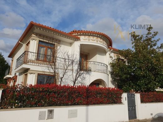 Maison de luxe à vendre à Covilhã, 500 000 €, Photo 2