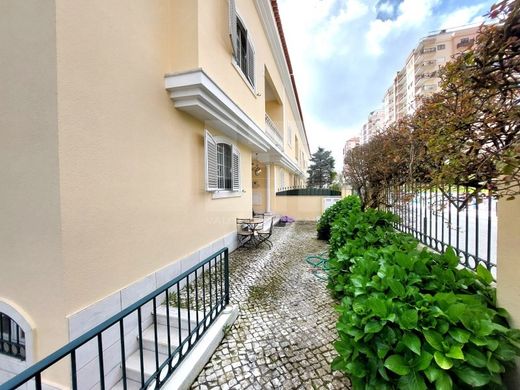 Maison de luxe à vendre à Amadora, 1 120 000 €, Photo 3
