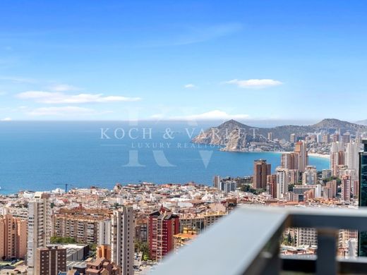 Luxury Apartment for sale in Benidorm, 690 000 €, Photo 1