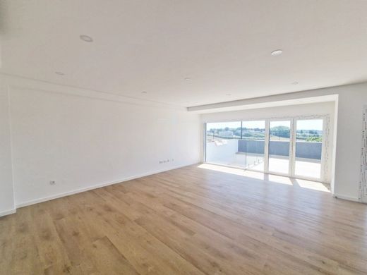 Maison de luxe à vendre à Almada, 690 000 €, Photo 6