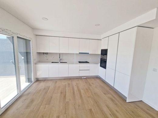 Maison de luxe à vendre à Almada, 690 000 €, Photo 7