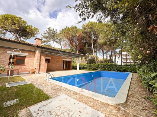 Luxury House for sale in Lignano Sabbiadoro, 750 000 €, Photo 1