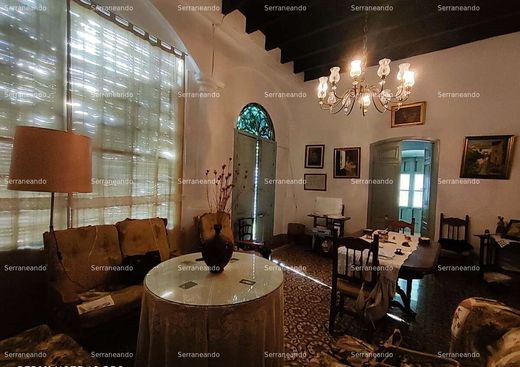 Luxury House for sale in Galaroza, 700 000 €, Photo 2