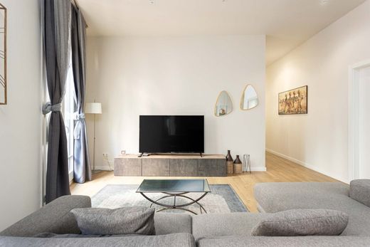Luxury Apartment for sale in Barcelona, 900 000 €, Photo 4
