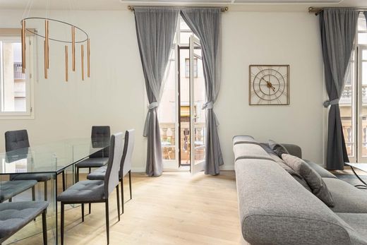 Luxury Apartment for sale in Barcelona, 900 000 €, Photo 5