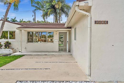 Luxury House for sale in Hollywood, 600 482 €, Photo 3