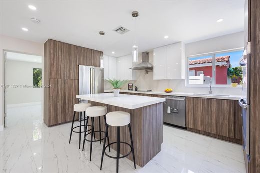 Luxury House for sale in Hollywood, 600 482 €, Photo 6