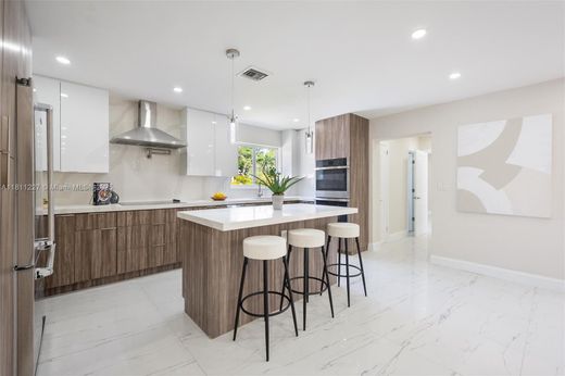 Luxury House for sale in Hollywood, 600 482 €, Photo 7