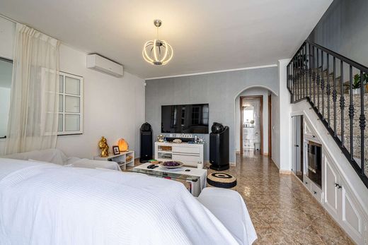 Luxury House for sale in Tías, 450 000 €, Photo 4