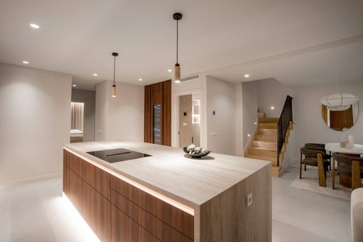 Luxury Apartment for sale in Nueva Andalucia, 1 749 000 €, Photo 6
