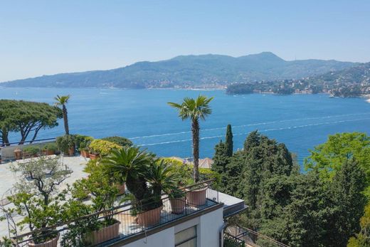 Luxury Apartment for sale in Zoagli, 1 080 000 €, Photo 1