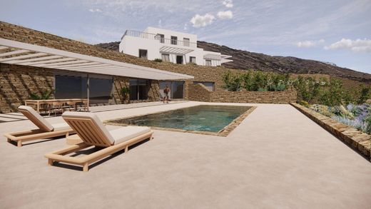 Luxury House for sale in Páros, 1 000 000 €, Photo 1