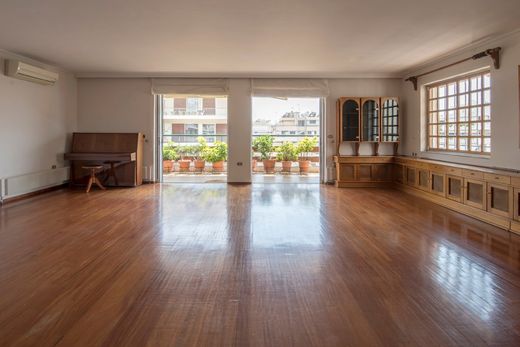 Luxury Apartment for sale in Palaió Fáliro, 598 000 €, Photo 2