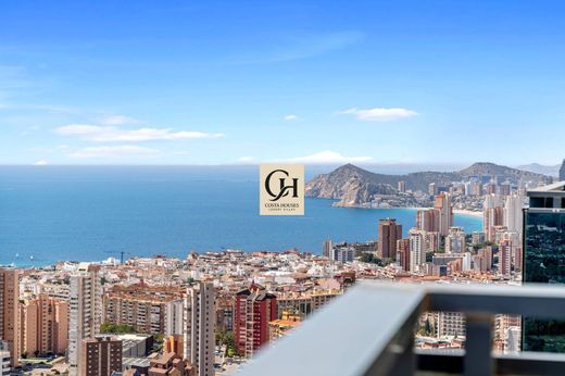 Luxury Apartment for sale in Benidorm, 690 000 €, Photo 1