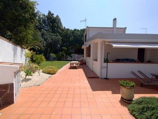 Luxury House for sale in Quartu Sant Elena, 450 000 €, Photo 1