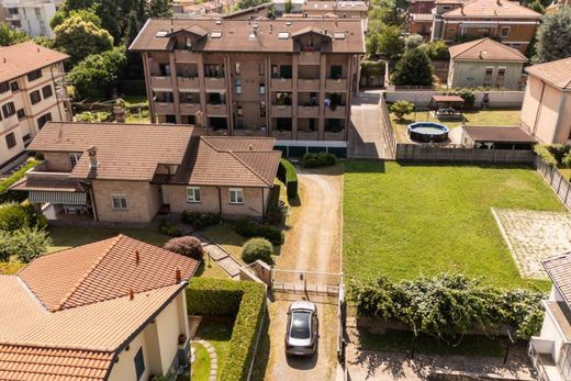 Maison de luxe à vendre à Cesate, 680 000 €, Photo 3